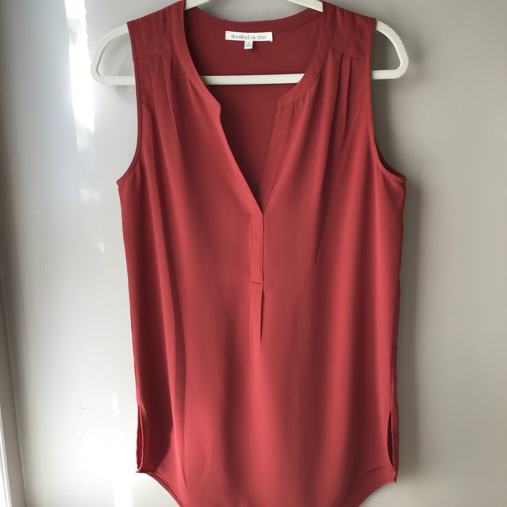 Daniel rainn short sleeve blouse size M.